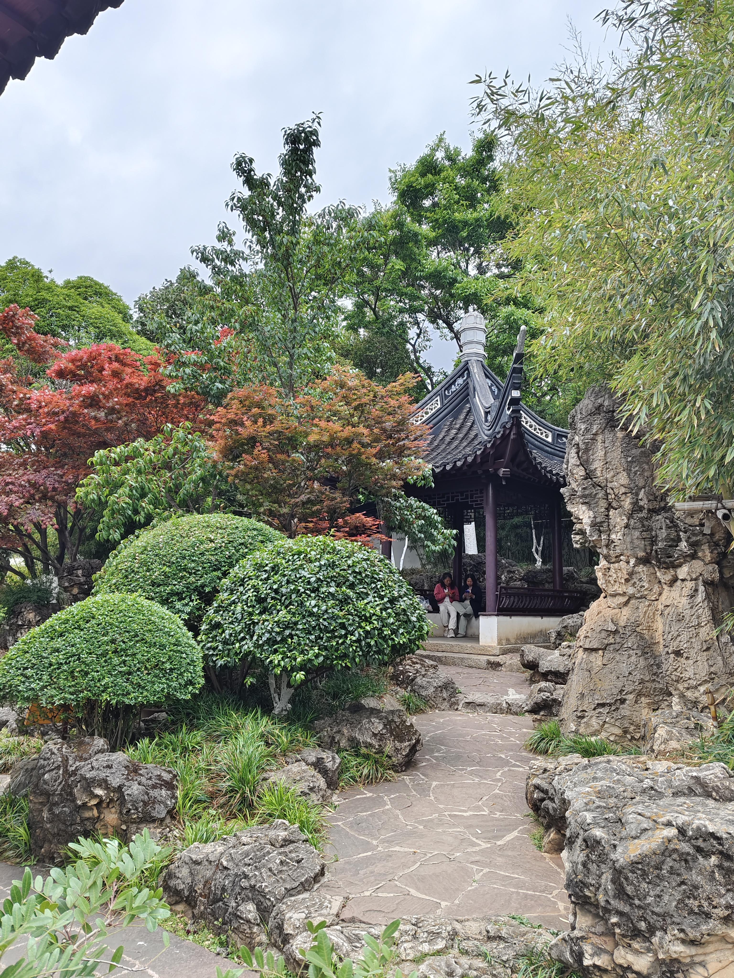 簌簌 的想法: 小而精的楠园