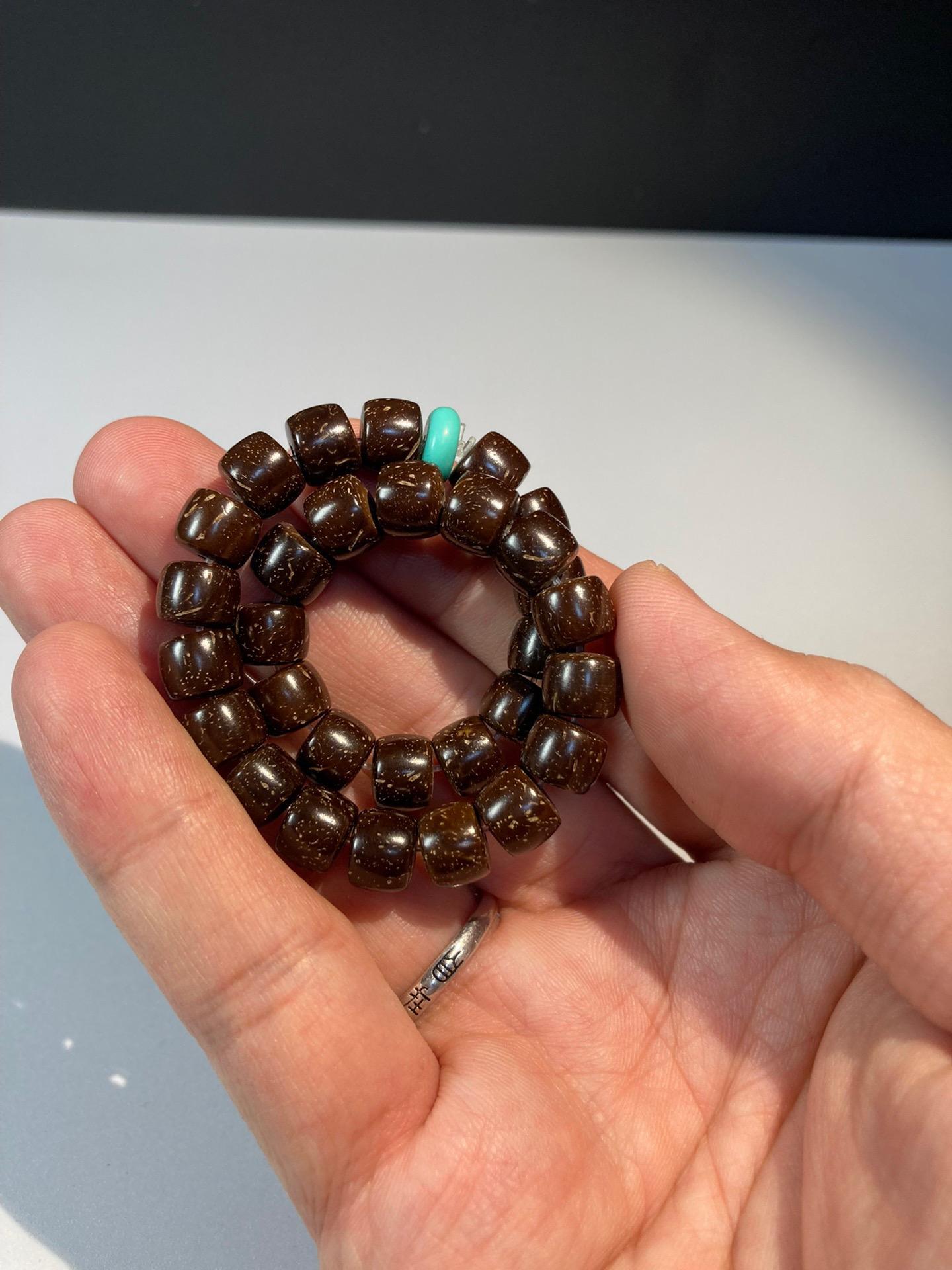 文玩老铺 的想法: 文玩老铺 原生态椰蒂直切桶珠单圈 | 【原生态椰蒂