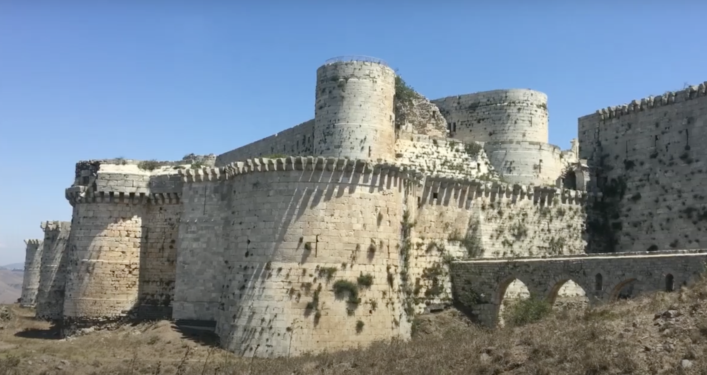 三眼乌鸦 的想法: 克拉克骑士堡(krak des chevaliers)是中世纪最著名