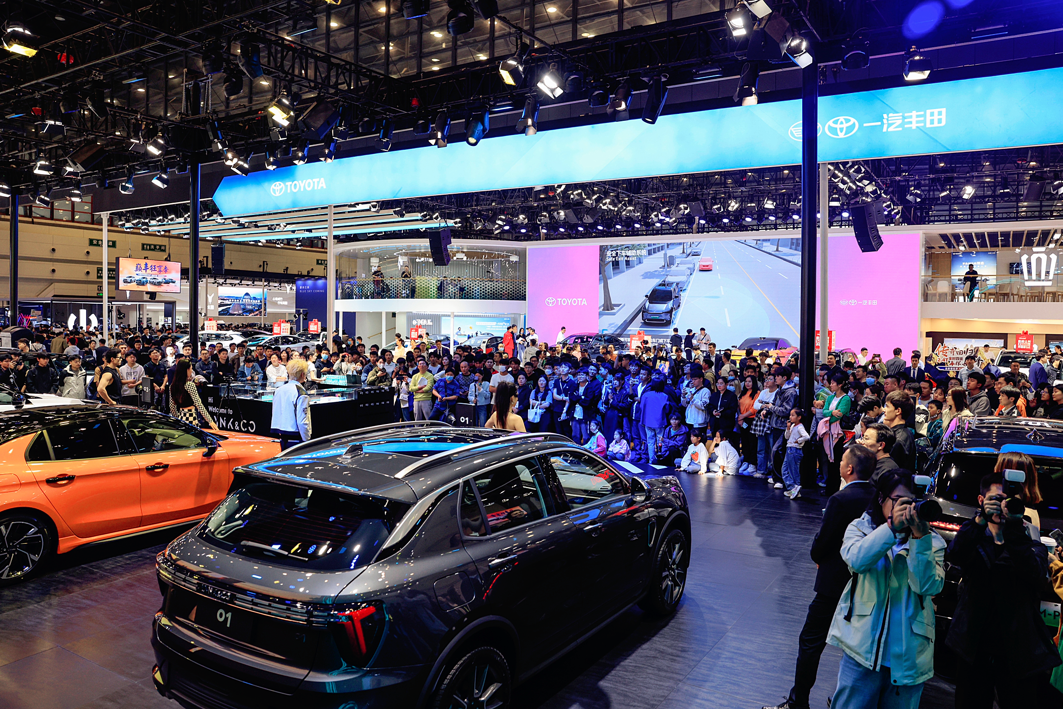 智慧星河 的想法: 《探秘北京车展,感受汽车魅力》