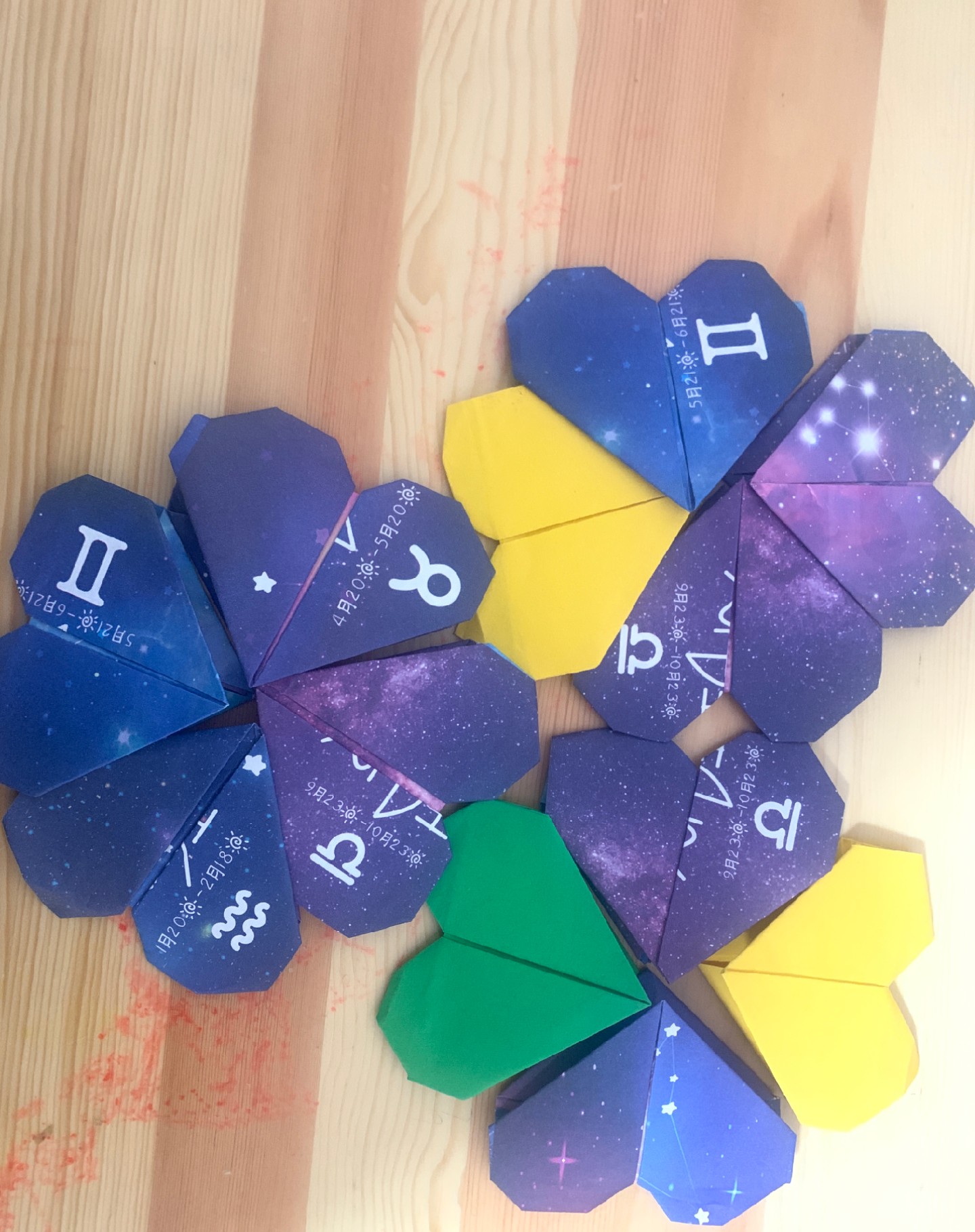 小绿萝 的想法 今天学会了折爱心
