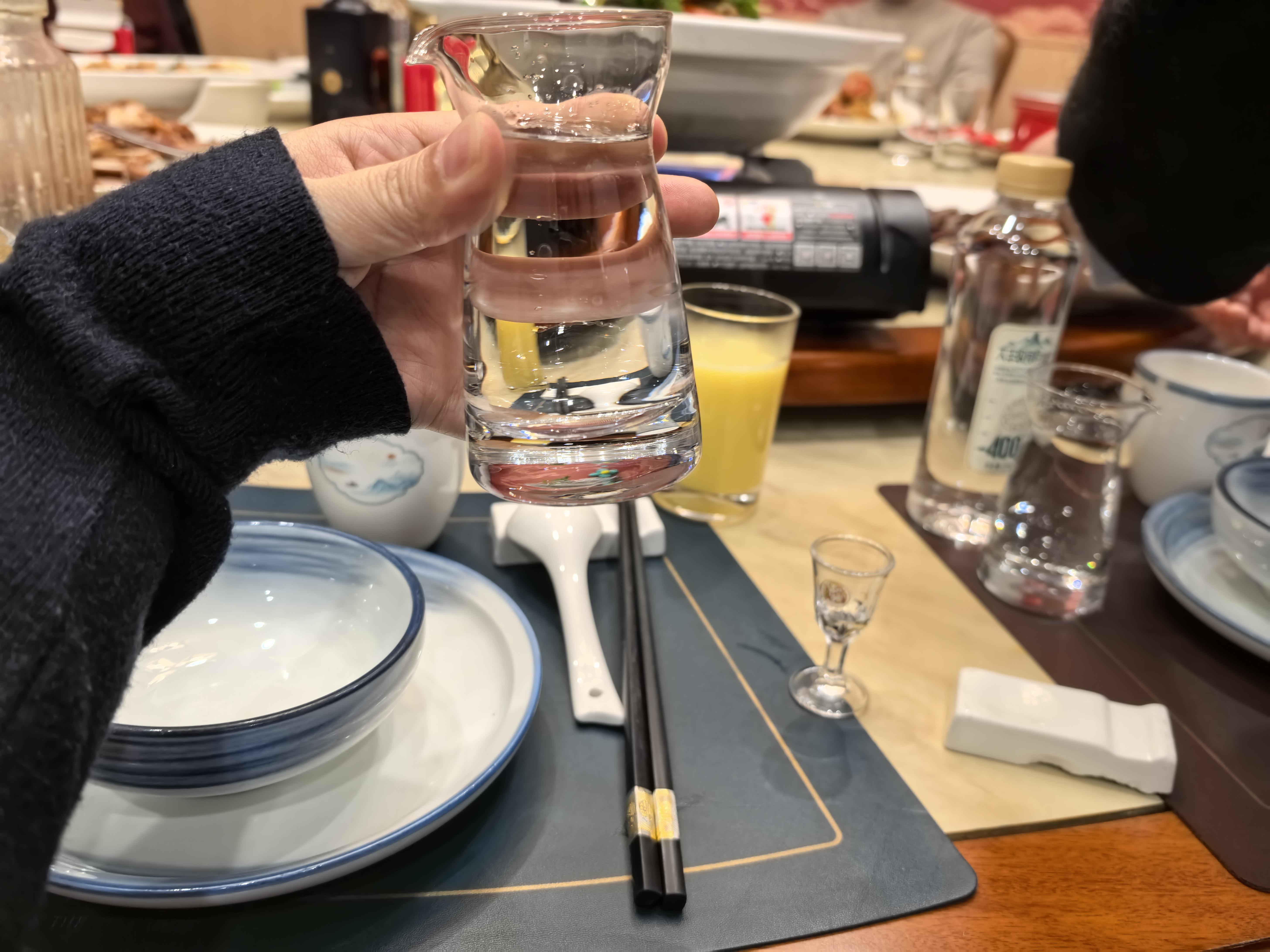 郑酒师 的想法: 酒桌被"逼酒"?不存在的,这5招能帮你巧妙化解!