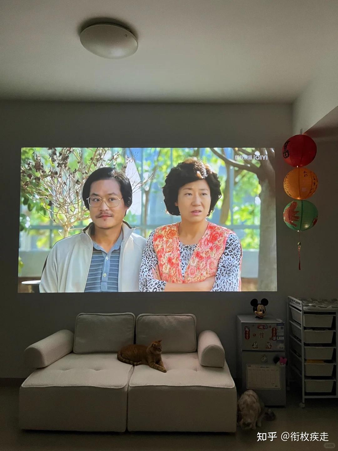 衔枚疾走 的想法: 2000 元投影仪竟能越级挑战中高端 | #投影作为天天折腾投影的博主,哈趣 K3 Ultra Max 这个 50% 光学 ...
