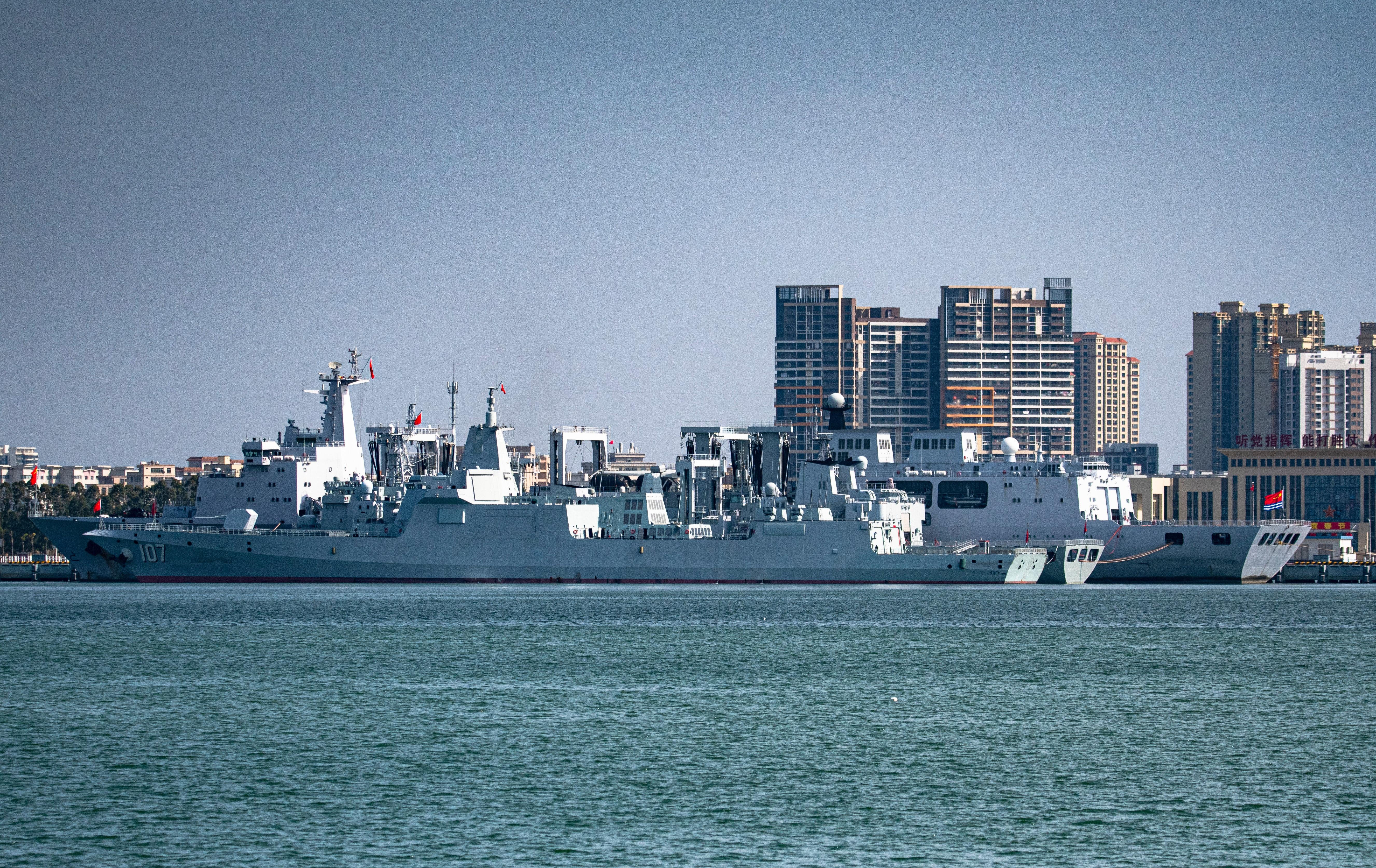 2日由中国南海穿过民都洛海峡进入苏禄海之后又于2月3日穿过巴西兰