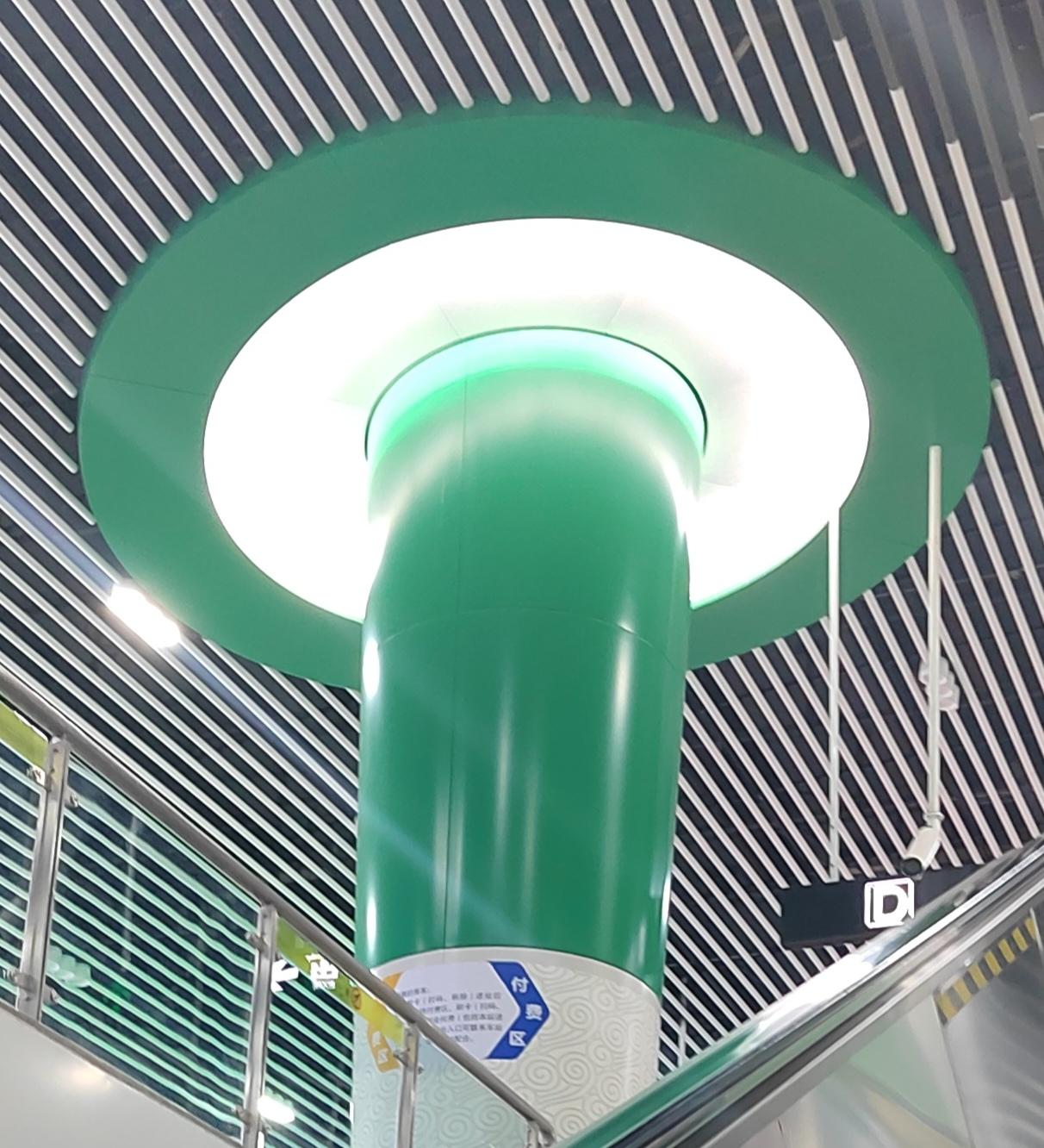 秦罗衣 的想法: 小玉壶的颜色～ | 每次下了地铁,路过这… - 知乎