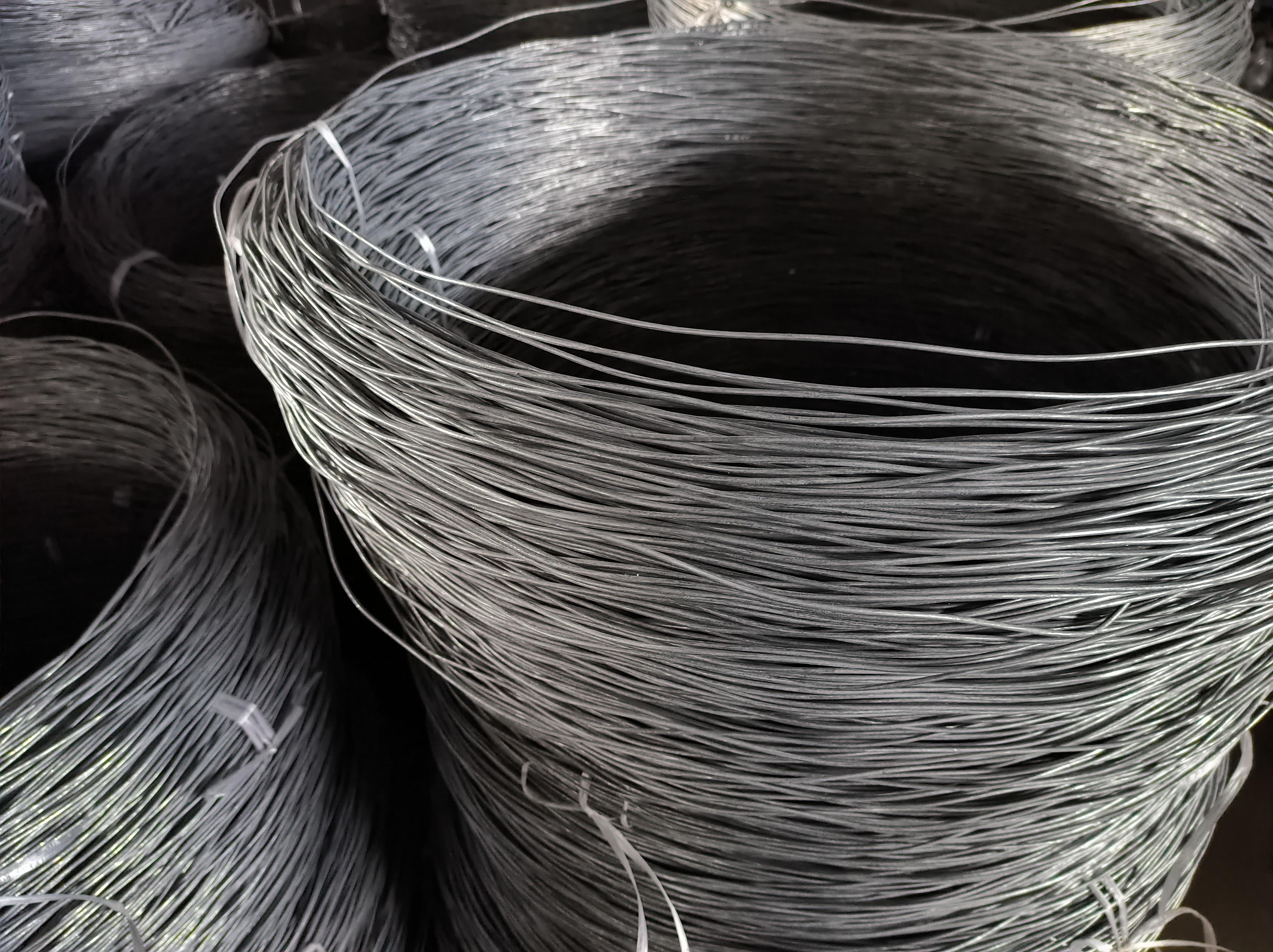 6亳米钢丝,也就是搭大葡萄icon大棚用的蹬脚丝