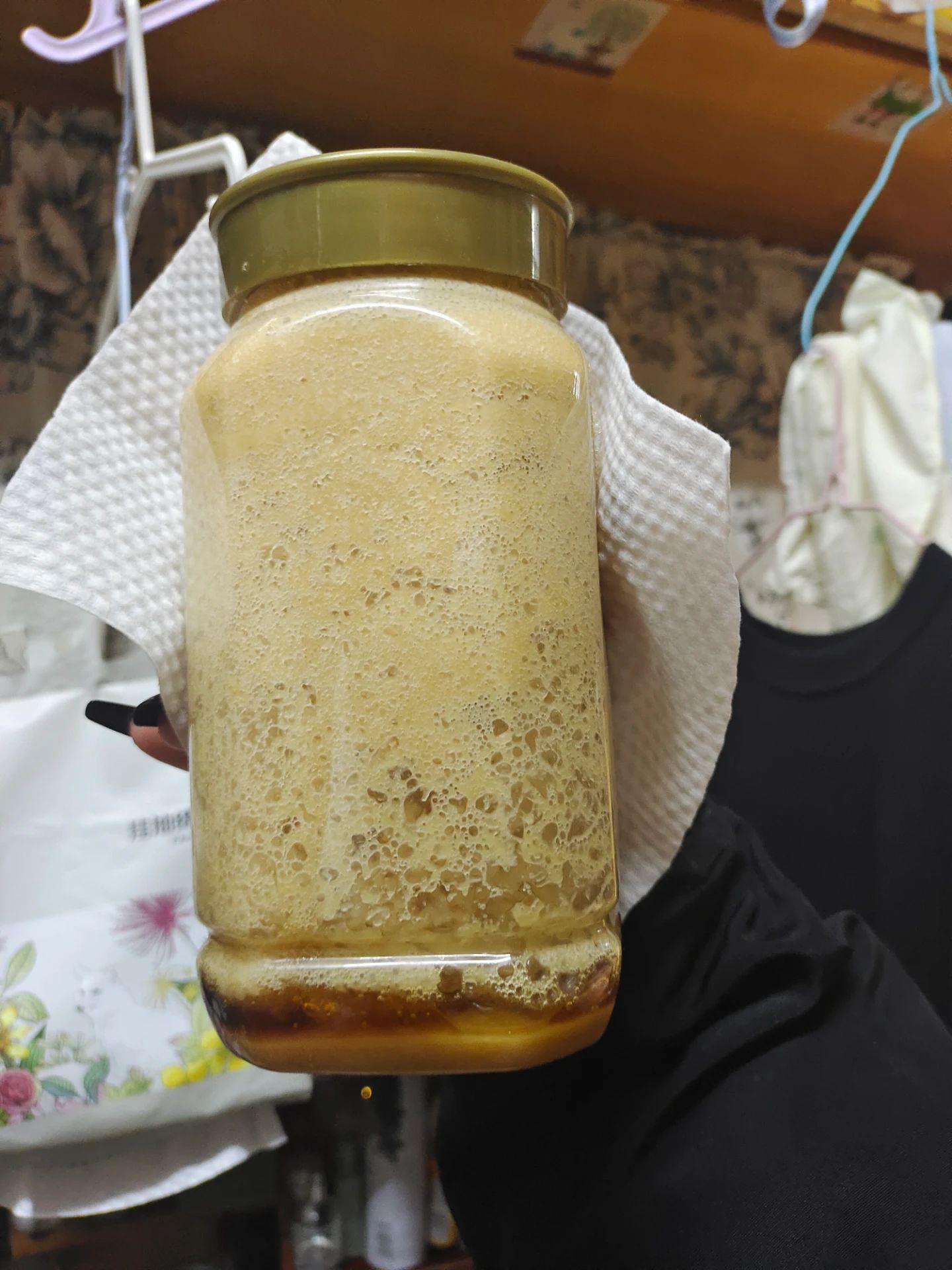蜂蜜会坏吗蜂蜜有保质期吗能吃吗有毒吗(蜂蜜会坏吗坏了是什么样子)