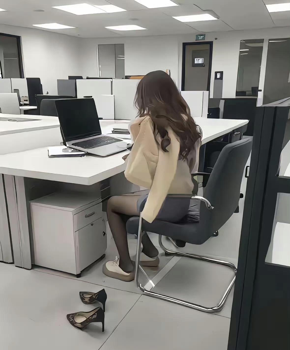 恒荣政务•过节工作 #优玖科技云南分公司 #成都众华基业坑人公司