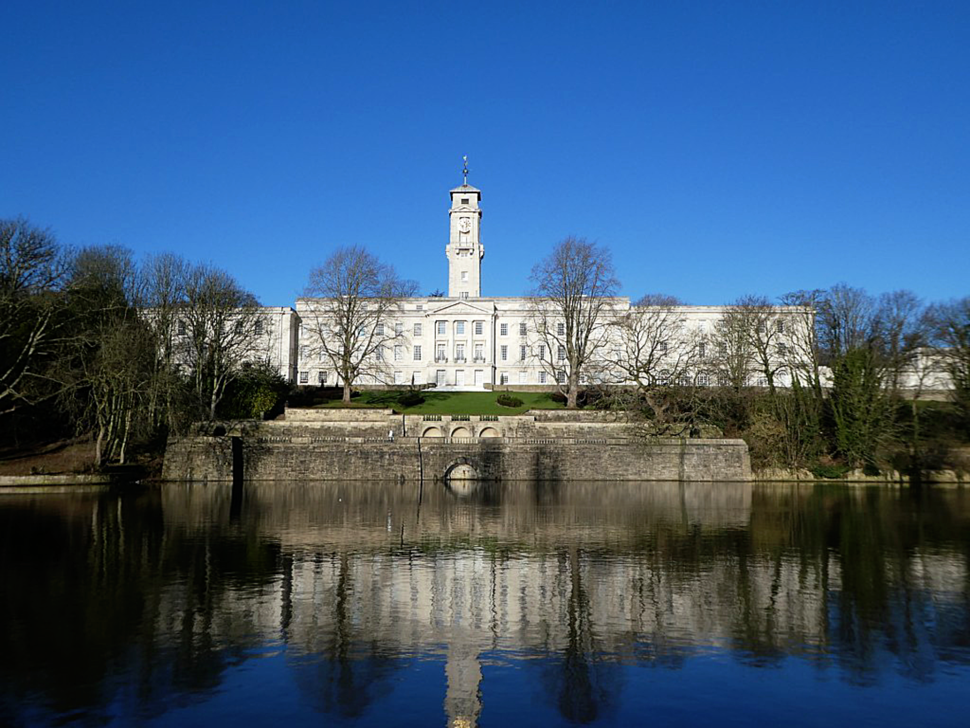 of nottingham),位于英国英格兰诺丁汉市,公立研究型大学