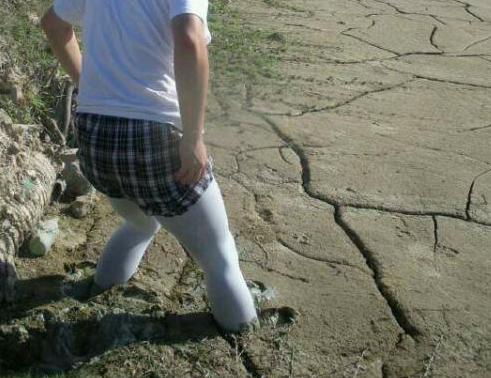 女生穿丝袜泡温泉是一种怎样的体验