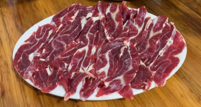 潮汕牛肉中的吊龙伴、脖仁、匙柄、五花趾、三花趾、匙仁、胸口朥等等都是哪些部位？ - 知乎