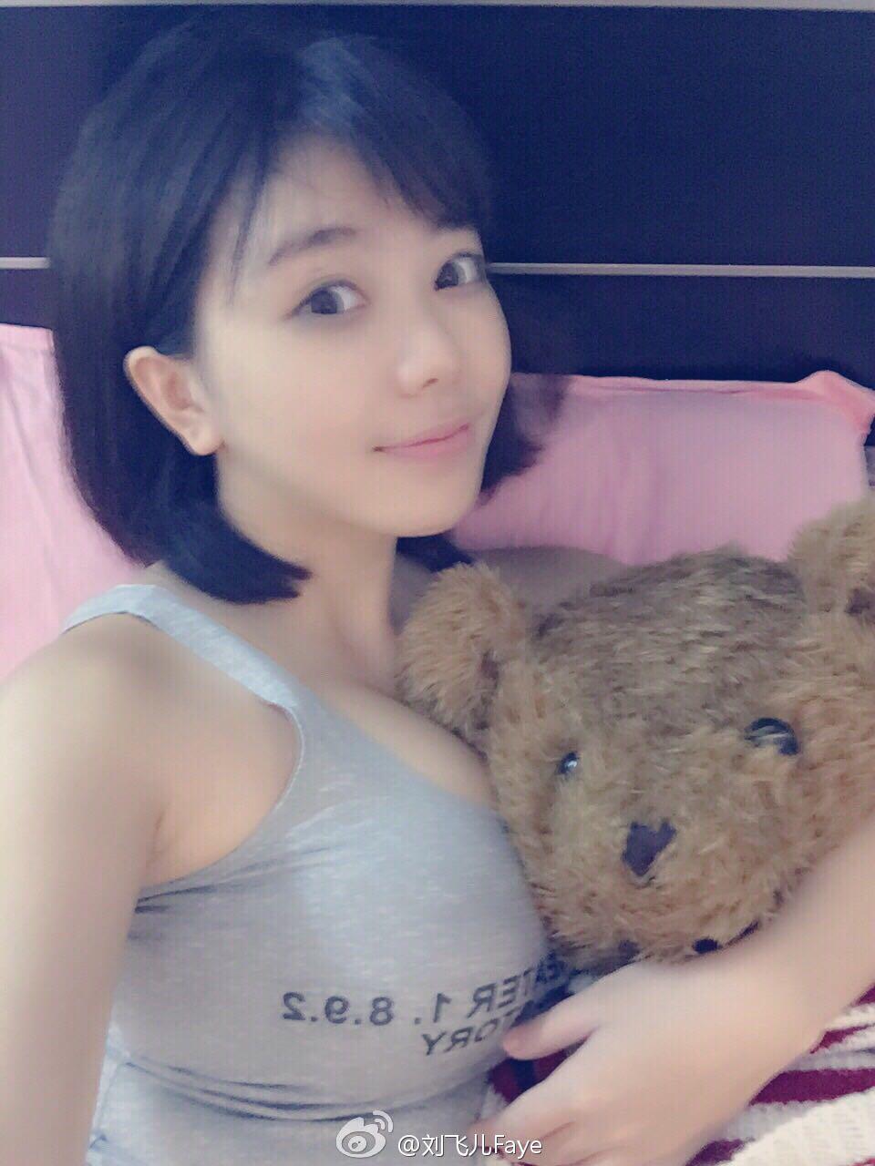 大胸女生怎么拍小清新照好看?