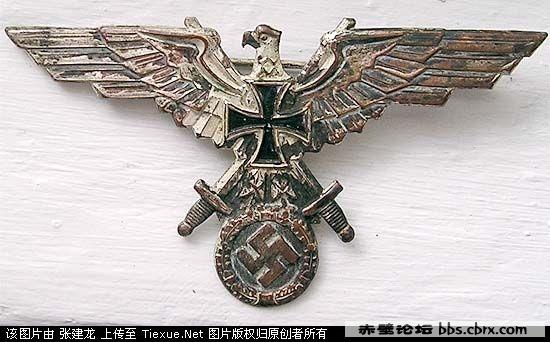 纳粹德国为什么采取头向右的黑鹰作为标志
