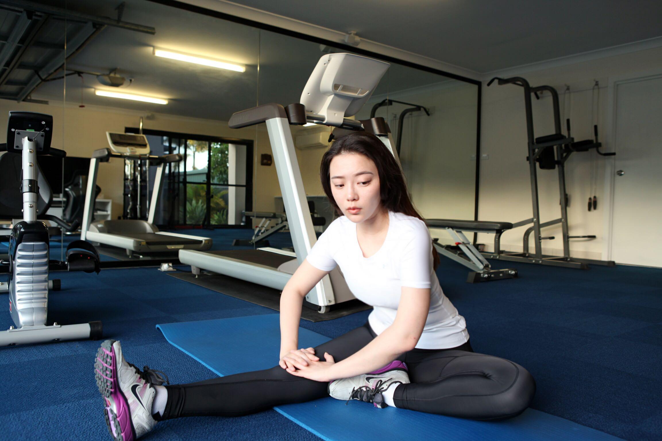 女生如何健身不减胸