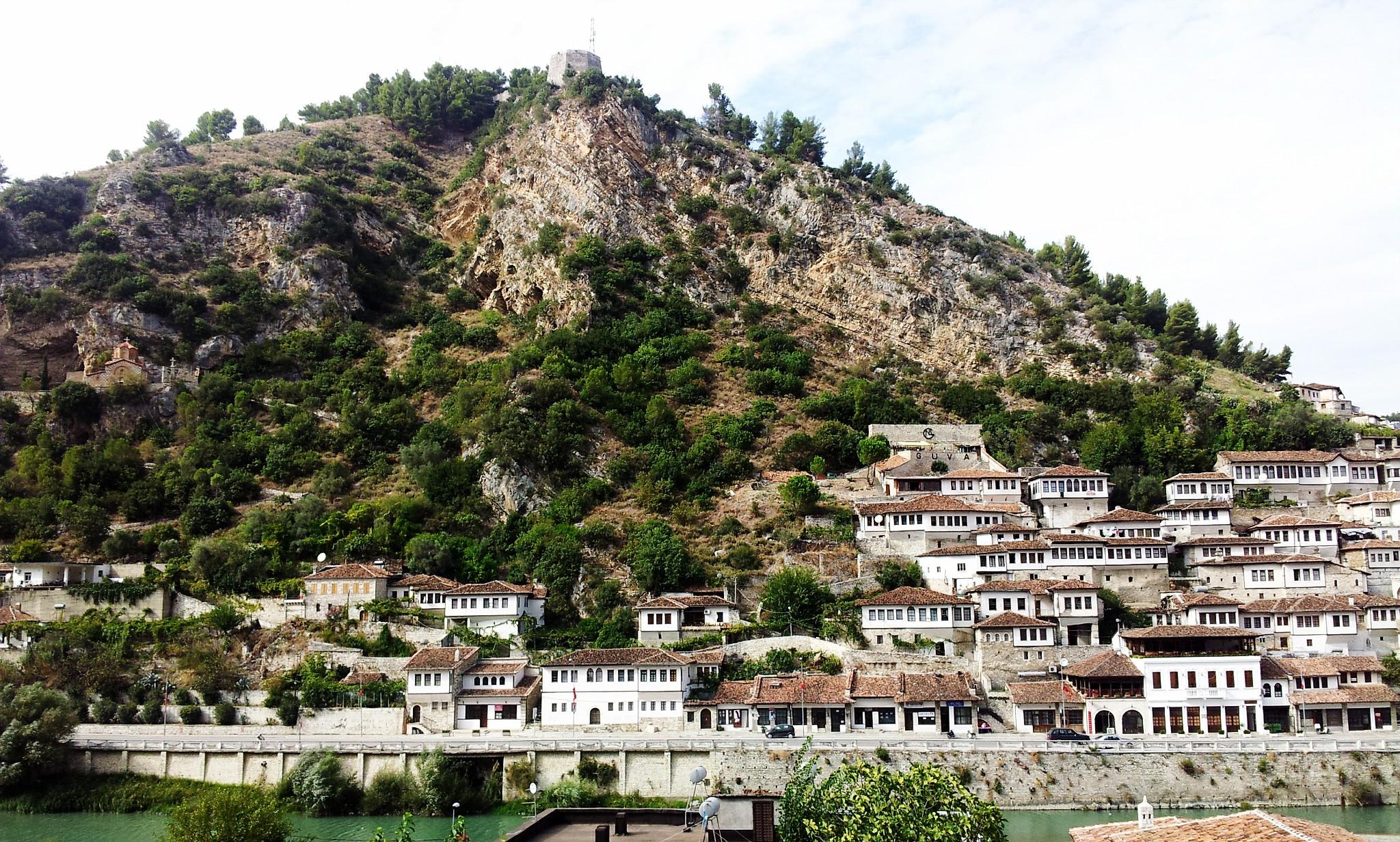 阿尔巴尼亚是个什么样的国家有人在那里工作过吗