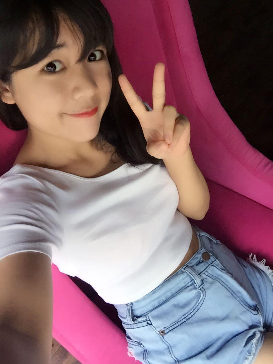 大胸妹如何穿出日系风格