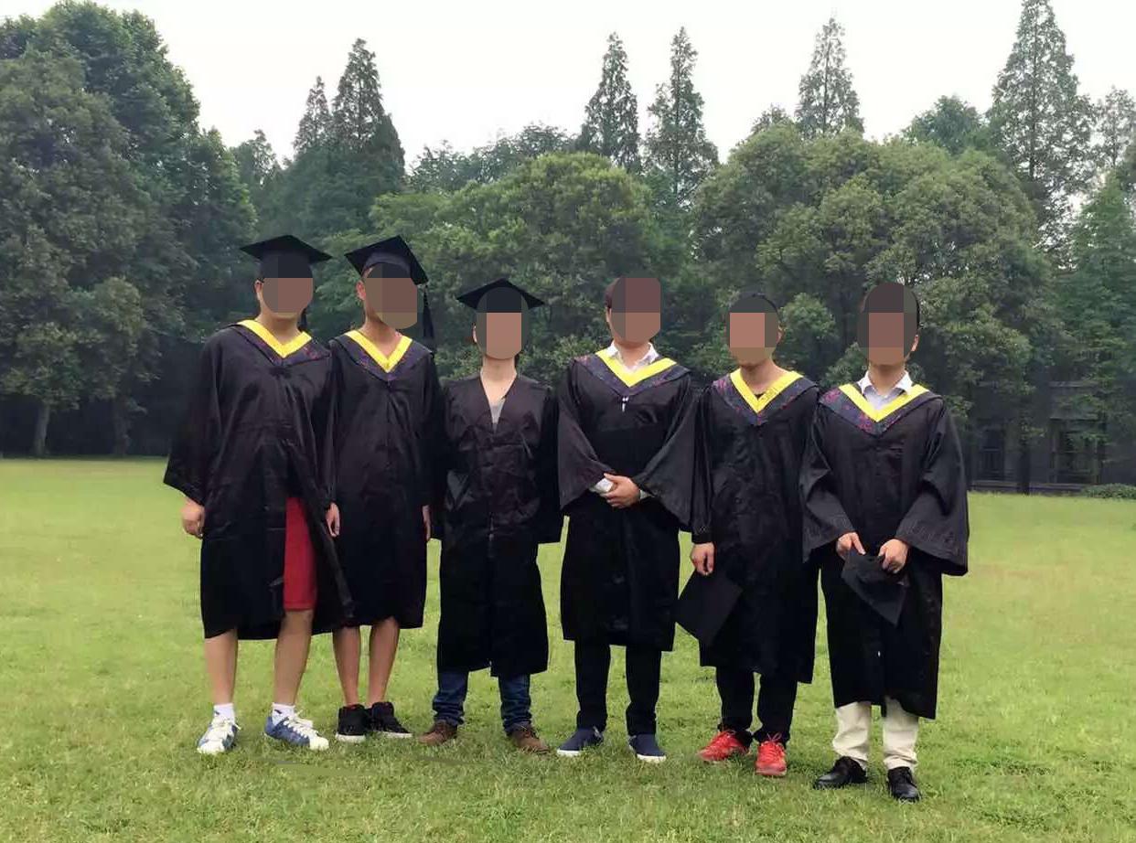 如何穿好学士服? - 知乎