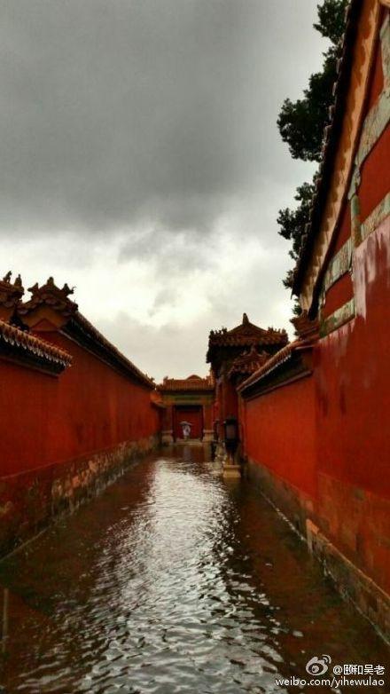 為什麼北京下暴雨,故宮不會積水?