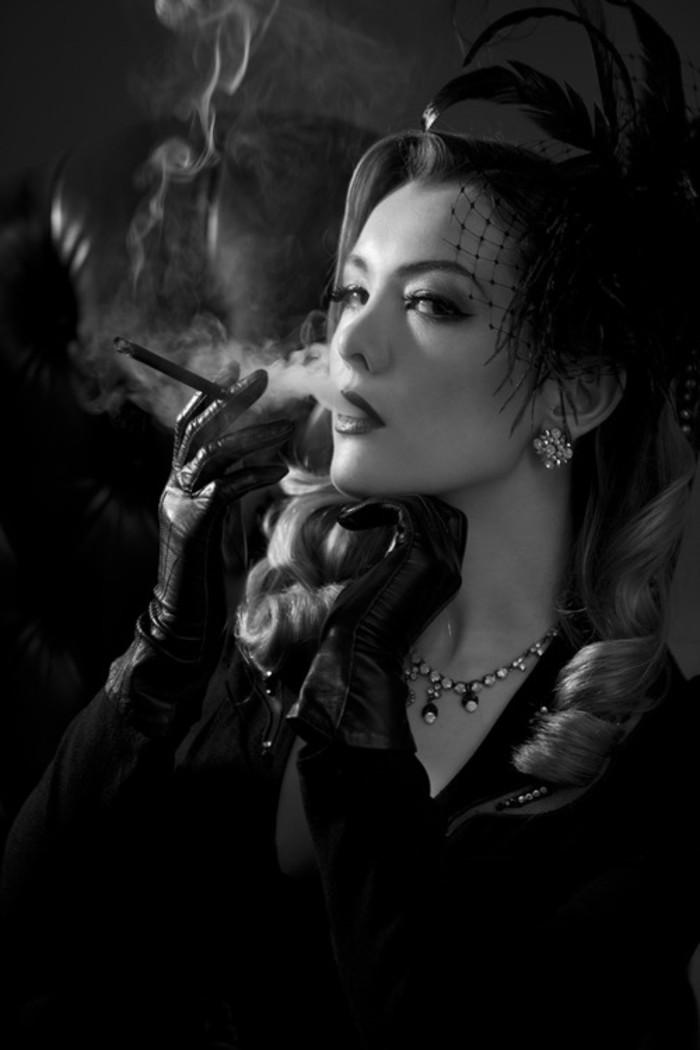 女孩吸烟的样子有没有好看的时候呢? - 知乎