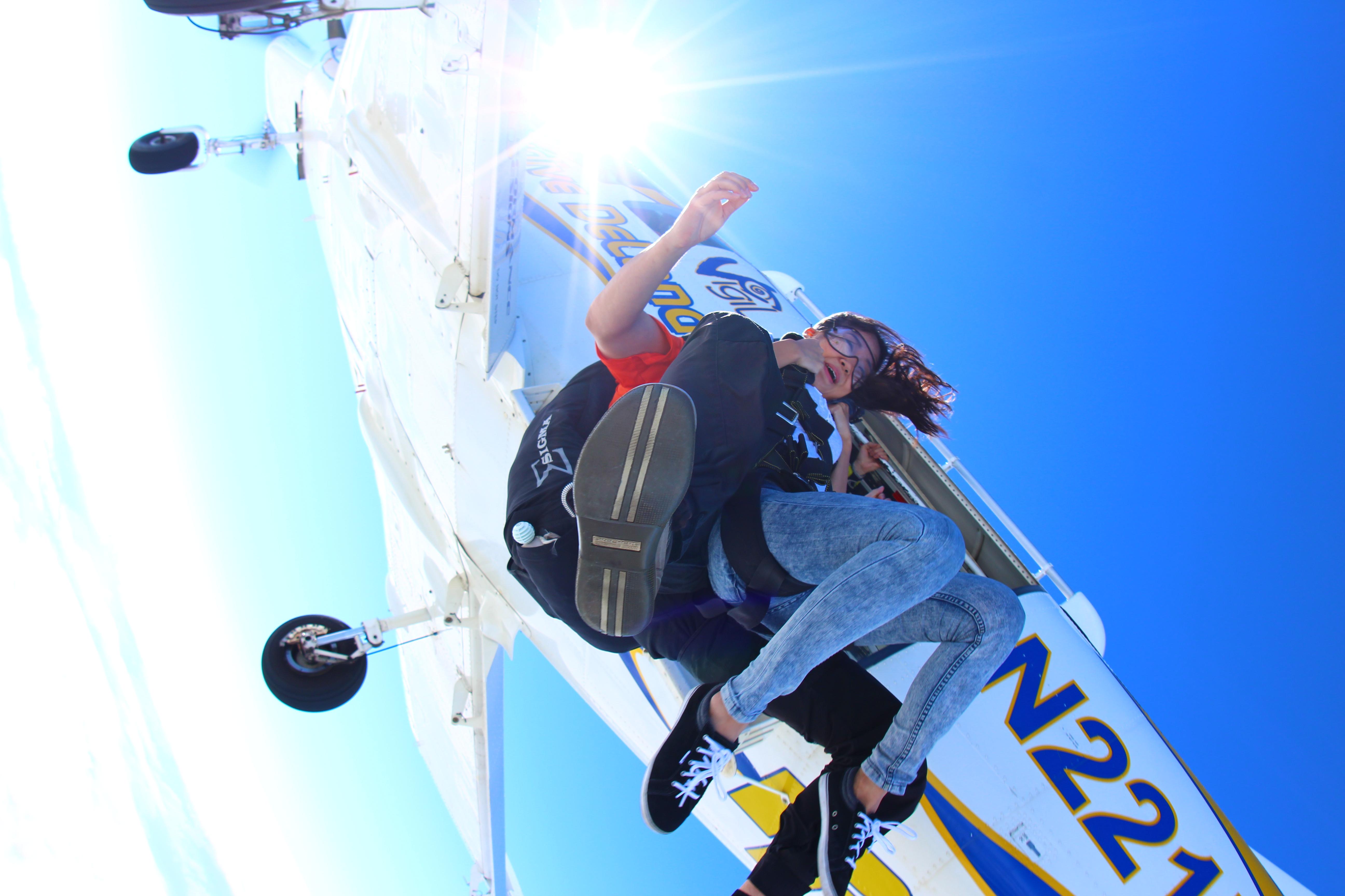 跳伞需要什么条件,如何准备以及相关费用? - 知乎