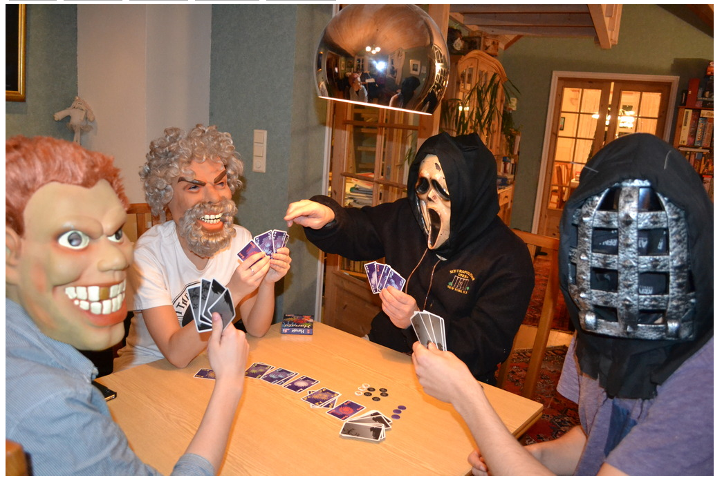 寝室四个人可以玩什么好玩的桌游