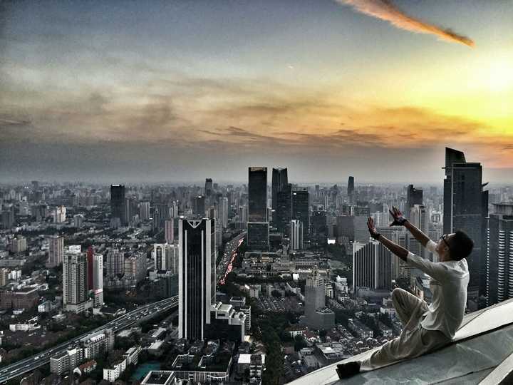上海市中心有哪些高楼可以爬楼摄影? - 知乎
