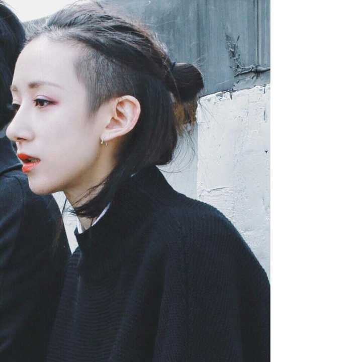 扁平脸适合什么发型? - 知乎