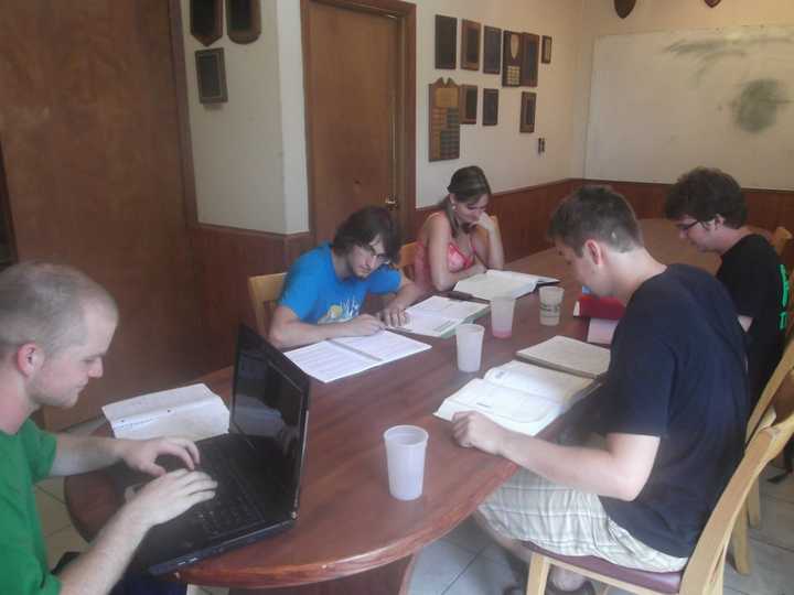中国人参加美国大学的兄弟会(或姐妹会)是怎样一种体验? - 知乎