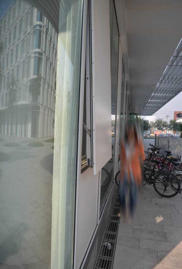 建筑必须要有气窗吗?全封闭式的幕墙是如何实现的? - 知乎