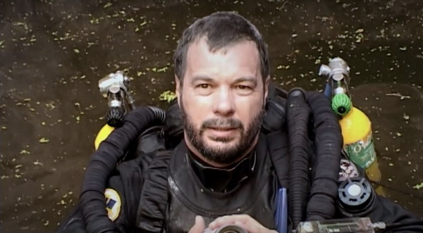 见过或听过哪些艺高人胆大的操作或故事？