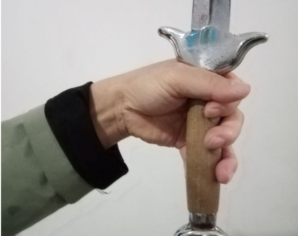 这种木剑该怎么握? - 知乎
