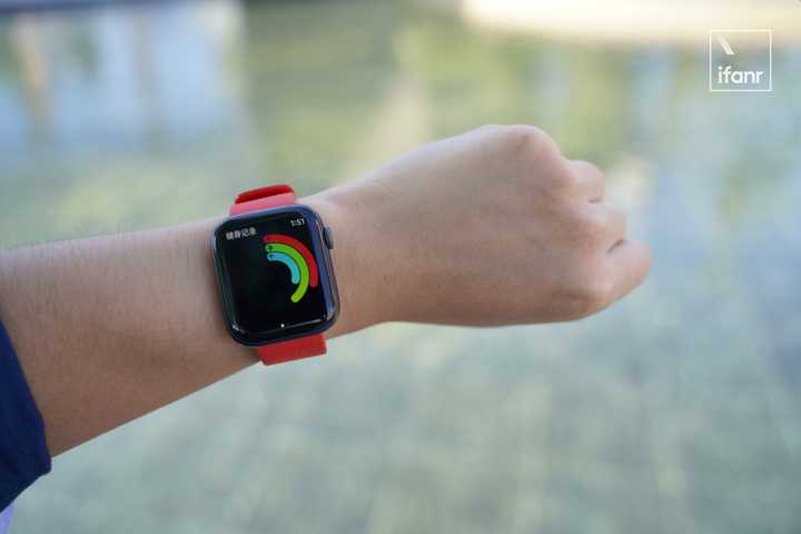 如何评价Apple Watch Series 4 这款产品？ - 知乎