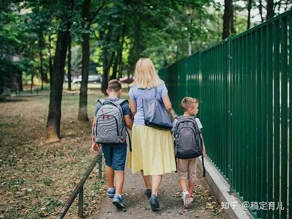 「哥哥要让着妹妹弟弟」的教育方式会对孩子产生什么样的影响? - 知乎