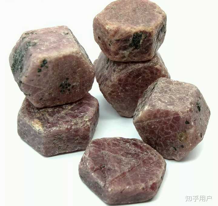 岫玉为什么不如和田玉,翡翠值钱? - 知乎