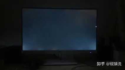 问问屏幕这样是漏光了吗？严重吗？ - 知乎