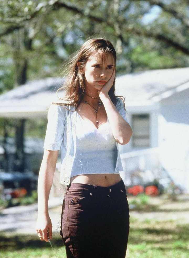 莎拉·米歇尔·盖拉 / 缪斯·沃森 / 约翰尼·盖尔克奇 / 斯图尔特