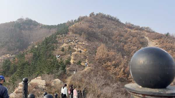 “人们只相信自己愿意相信的”感觉局限了自己，要怎么破局好呢？