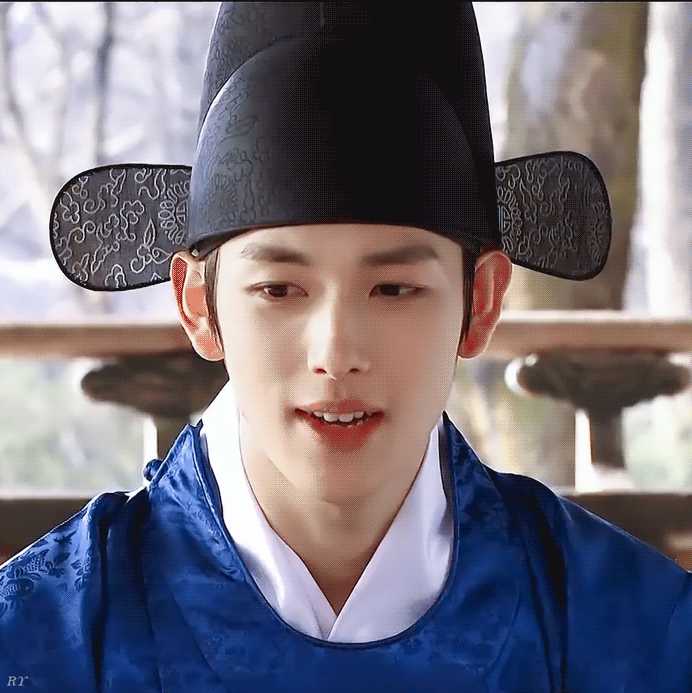 任时完为啥被称为南韩第一omega