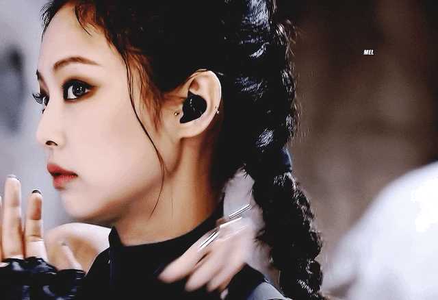 韩国女团成员有哪些惊为天人的瞬间