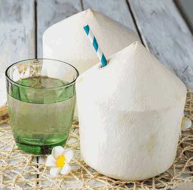 带皮青椰子椰汁是酸的是不熟么