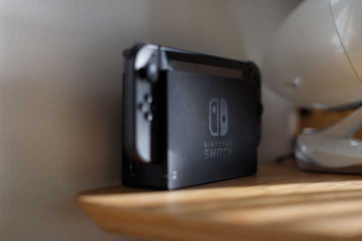 任天堂Switch 续航版与Oled 版该怎么选，都有什么优缺点，现在想入手