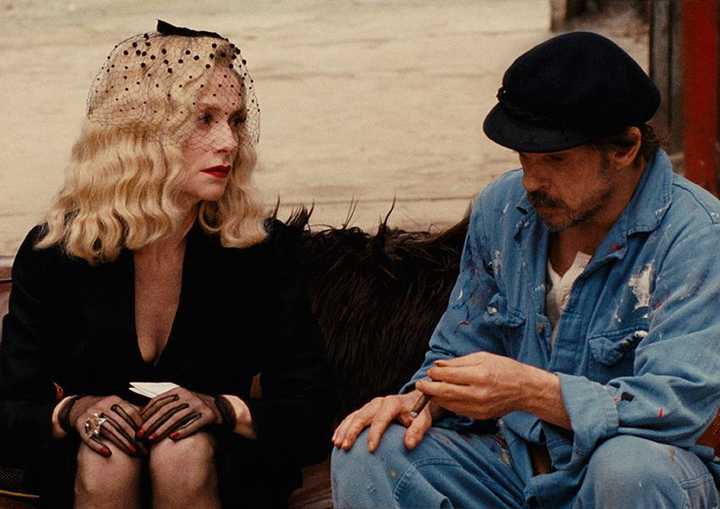 图片20查看更多简介影人:伊莎贝尔·于佩尔 / 安娜玛丽亚·沃特鲁梅