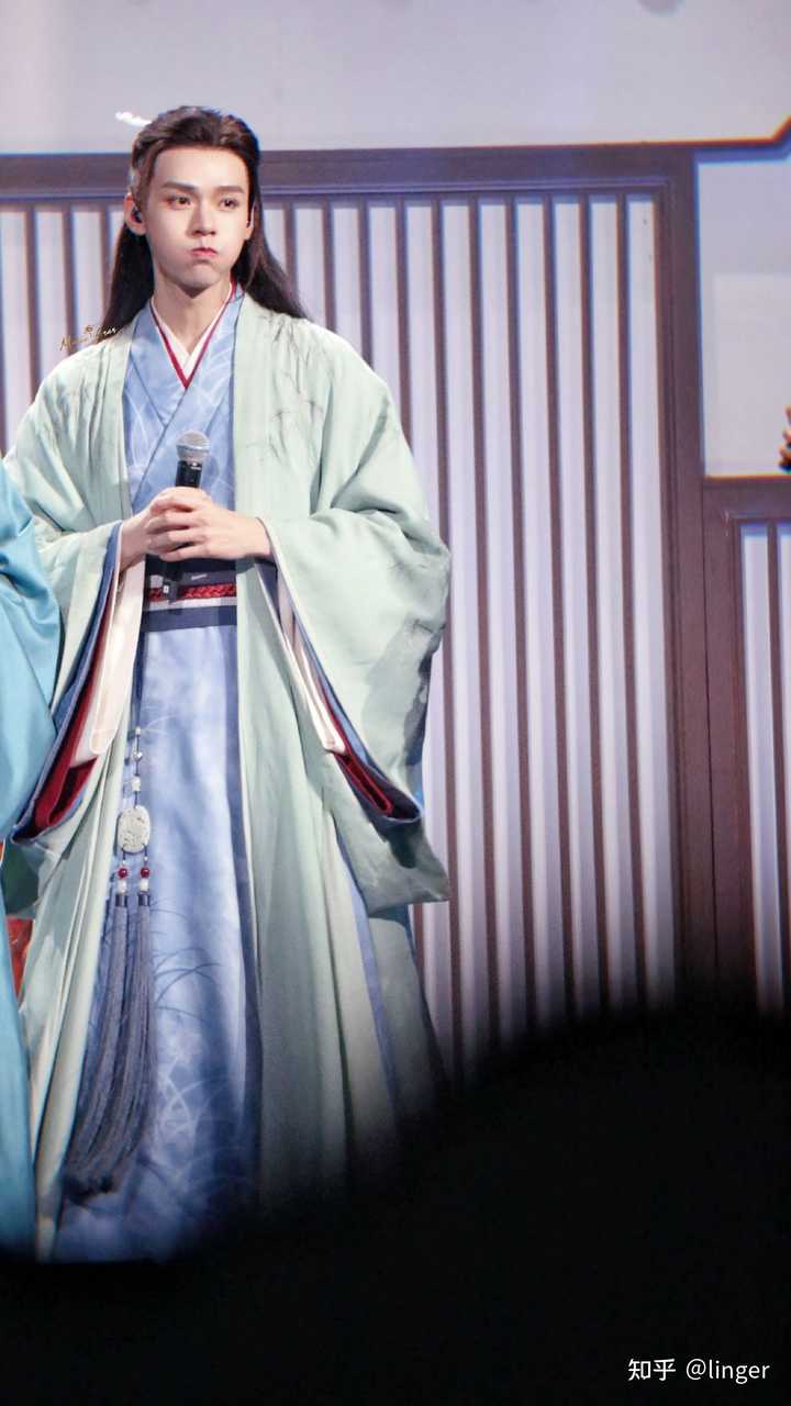 为什么现在古装剧的衣服看起来都很贵,但山河令的服化道确给人 为什么现在古装剧的衣服看起来都很贵,但山河令的服化道确给人