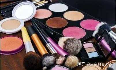 新年妆容必备：唤醒双眸的假睫毛潮安博体育- ANBO流