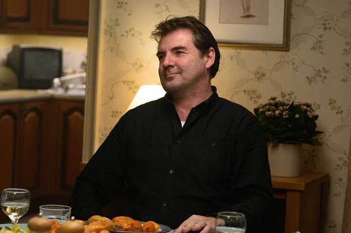 马修·刘易斯 / 凡妮莎·柯比 / 本·劳埃德-休斯 / 莉莉·崔佛斯