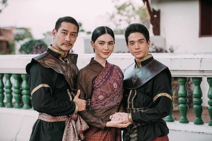 拉维雅楠·塔格 / 潘缇娜·维·班秀理维塔那措 / 阿丽莎拉·翁差丽