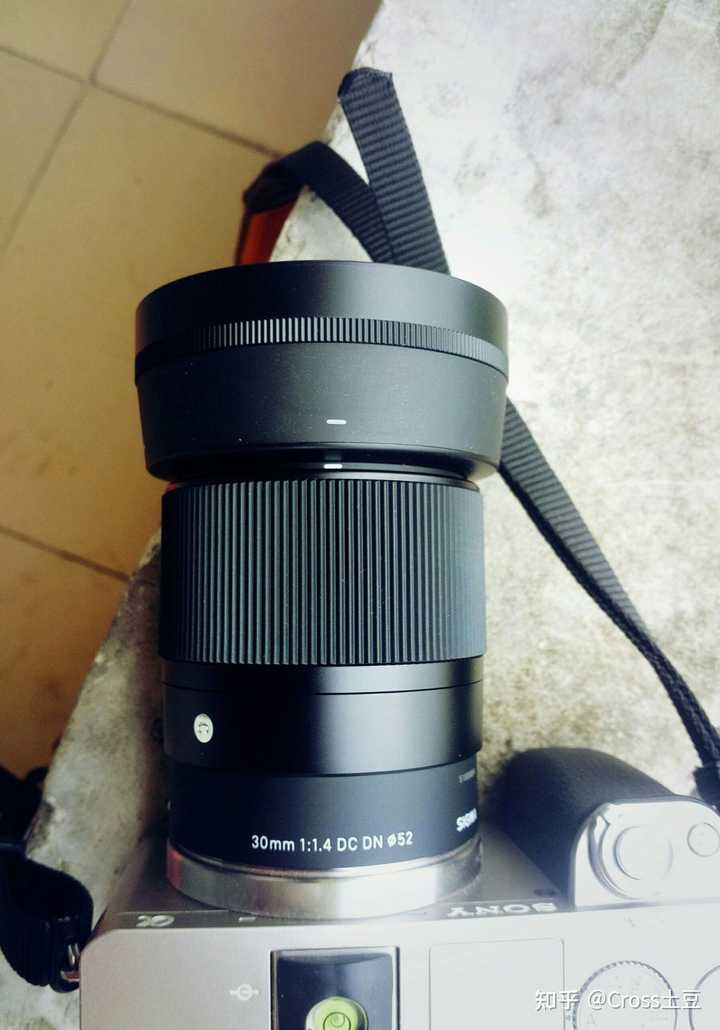 小白入了适马30mm f1.4配索尼a6000，但是为什么总感觉效果不理想？ - 知乎