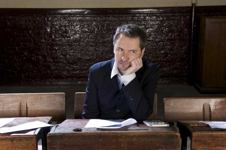 20查看更多简介影人:卢克·梅伯利 / 吉米·米斯特雷 / 科林·萨蒙