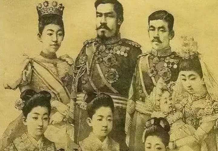 裕仁天皇是否只是像日本政府说的那样只是个军部的傀儡而已？ - 知乎