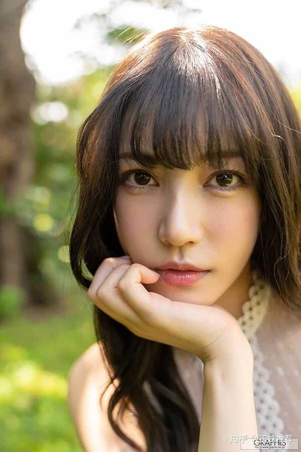 为什么枫可怜看起来越来越奇怪了? - 知乎